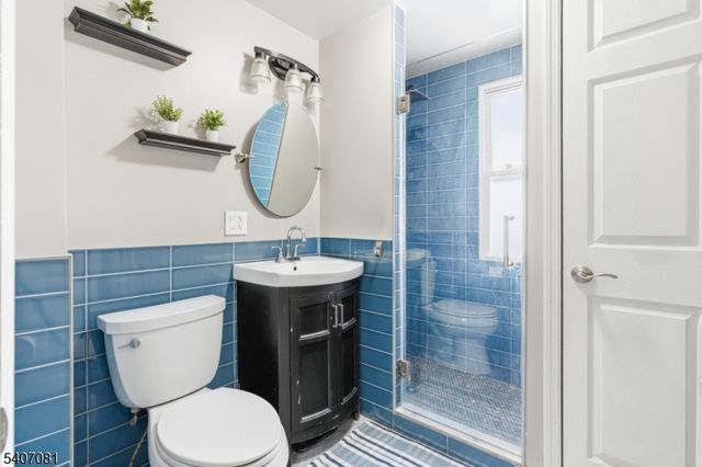 32 Elmwood Ter, Irvington Twp., NJ 07111