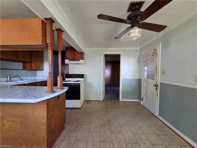 4 Jordan DR, Hampton, VA 23666