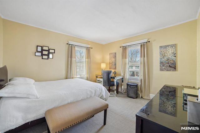 40 Oakland Street, Englewood, NJ 07631