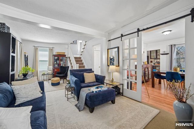 40 Oakland Street, Englewood, NJ 07631