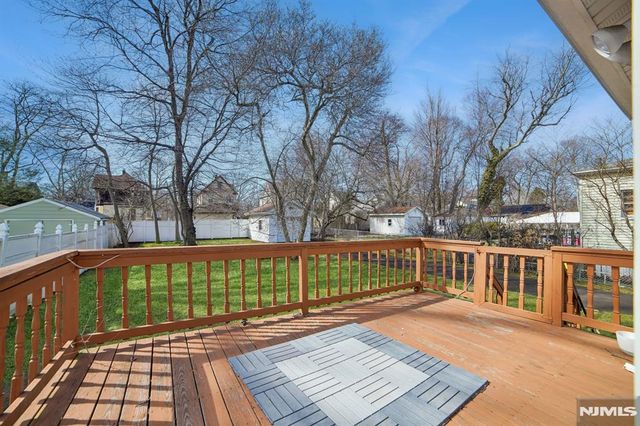 40 Oakland Street, Englewood, NJ 07631