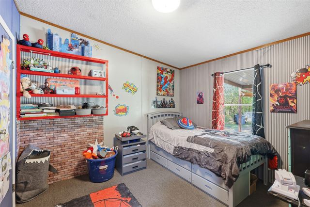 1000 Forest Oaks Street, Azle, TX 76020