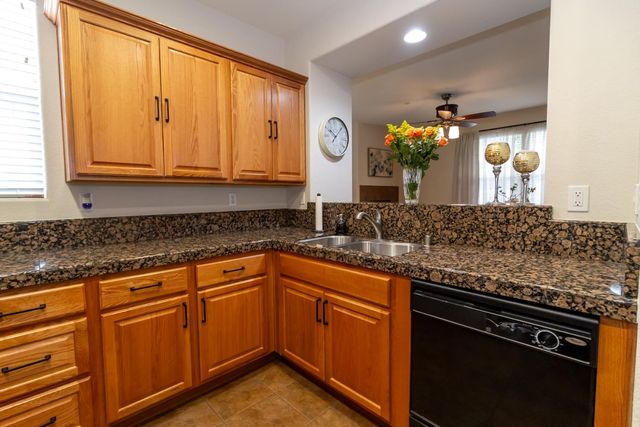 401 Picasso Way, Folsom, CA 95630