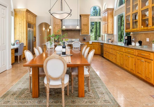 3860 N Silverado Trl N, Calistoga, CA 94515