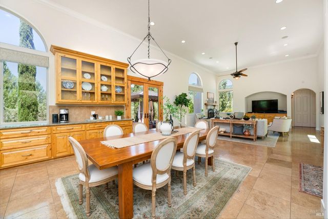 3860 N Silverado Trl N, Calistoga, CA 94515