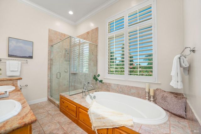 3860 N Silverado Trl N, Calistoga, CA 94515