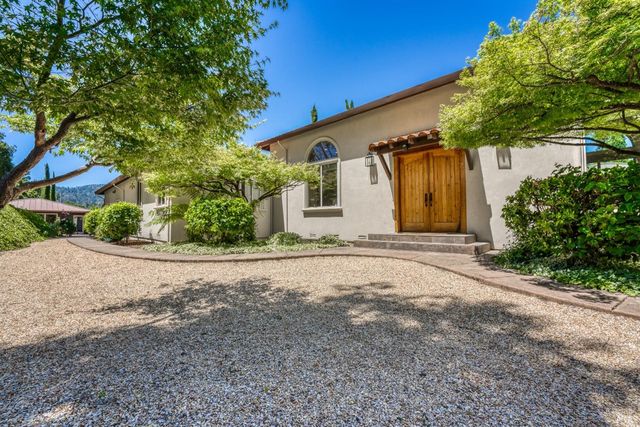 3860 N Silverado Trl N, Calistoga, CA 94515