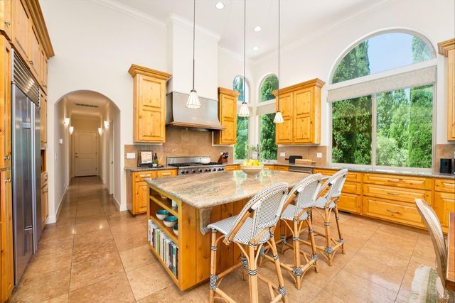 3860 N Silverado Trl N, Calistoga, CA 94515