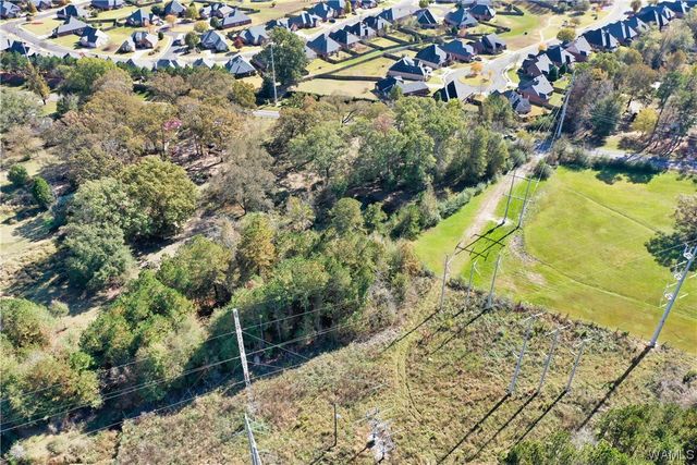 8027 Dickey Springs, Bessemer, AL 35022