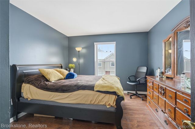 15308 Yale Drive, Clinton Charter Township, MI 48038