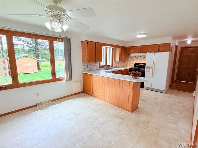 6410 Deanna Drive, Boston, NY 14075