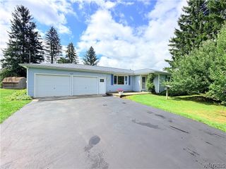 6410 Deanna Drive, Boston, NY 14075
