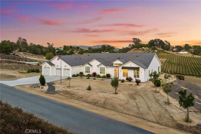 41799 Calle Contento, Temecula, CA 92592