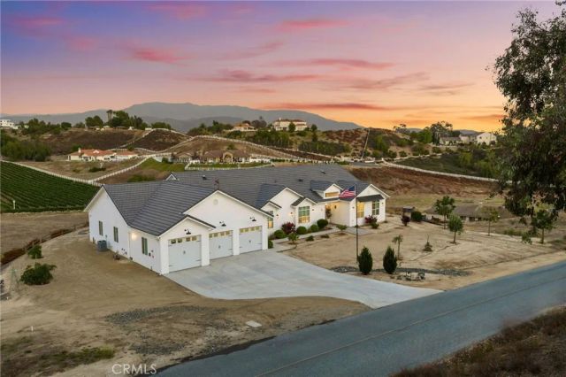 41799 Calle Contento, Temecula, CA 92592
