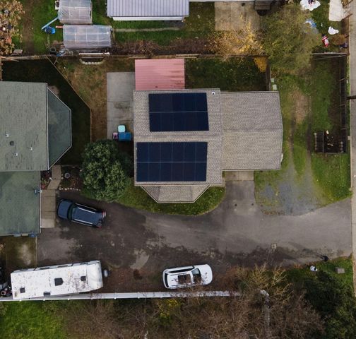 1110 SW Bridge Street, Grants Pass, OR 97526