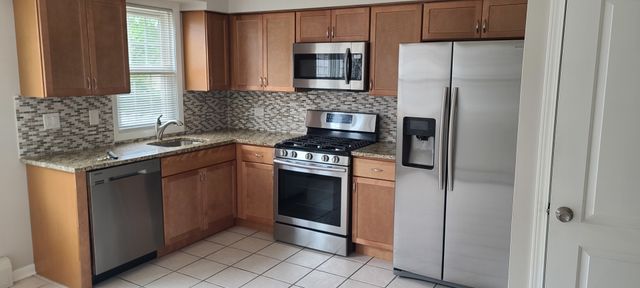 1500 W Touhy Avenue 2N, Park Ridge, IL 60068