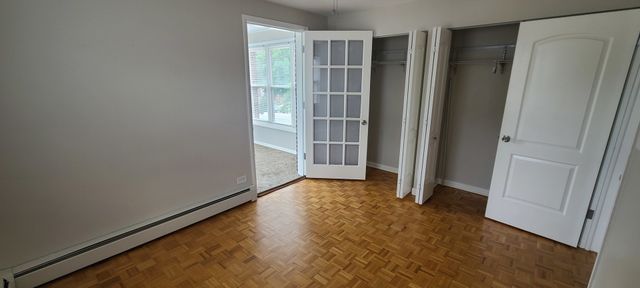 1500 W Touhy Avenue 2N, Park Ridge, IL 60068