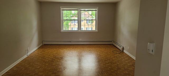 1500 W Touhy Avenue 2N, Park Ridge, IL 60068