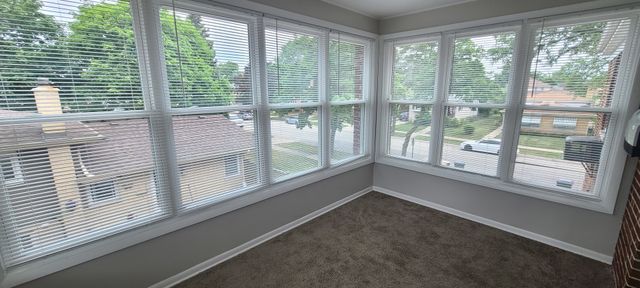 1500 W Touhy Avenue 2N, Park Ridge, IL 60068