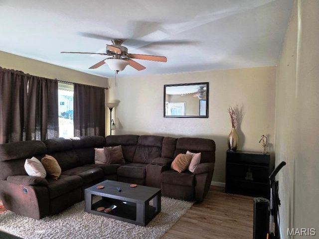 13 Barto Drive, Calverton Park, MO 63135