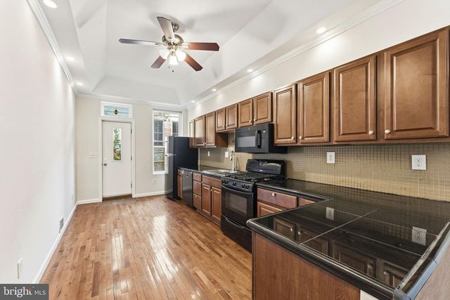 1110 GUILFORD AVE, Baltimore, MD 21202