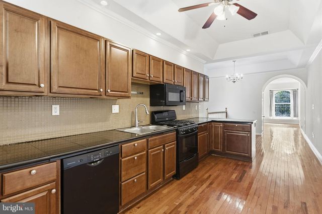 1110 GUILFORD AVE, Baltimore, MD 21202