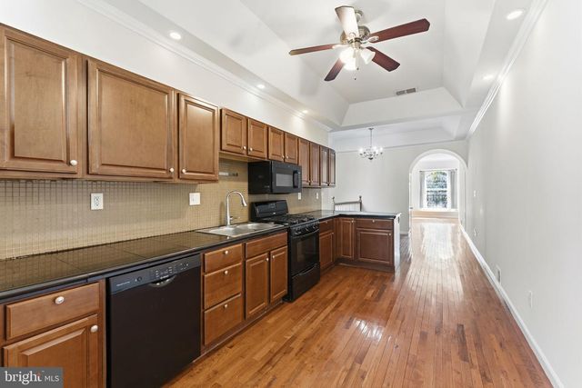 1110 GUILFORD AVE, Baltimore, MD 21202