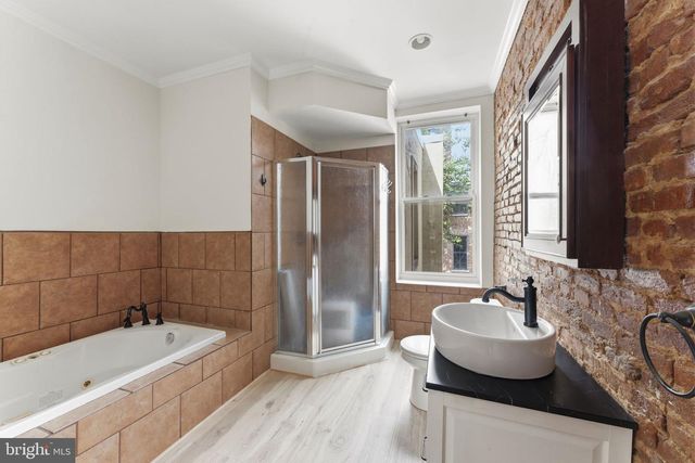 1110 GUILFORD AVE, Baltimore, MD 21202