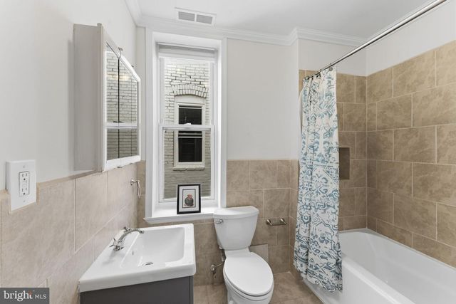 1110 GUILFORD AVE, Baltimore, MD 21202