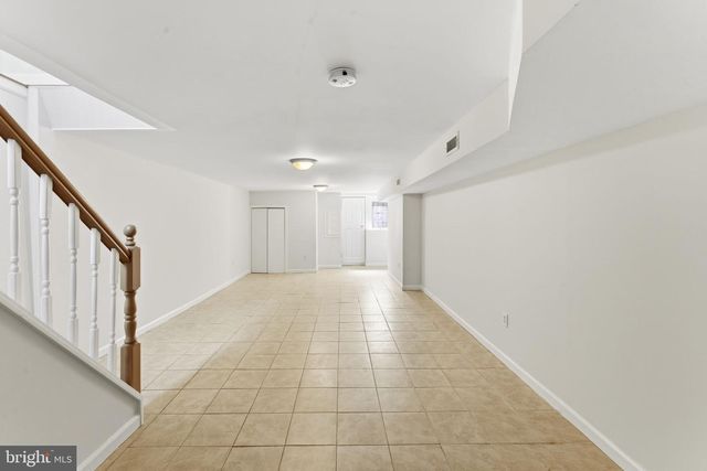 1110 GUILFORD AVE, Baltimore, MD 21202