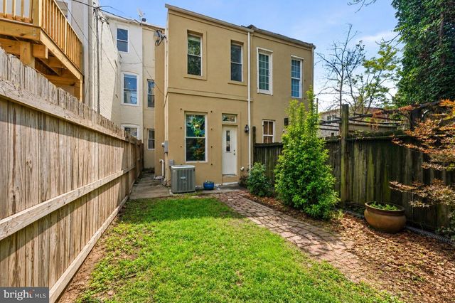 1110 GUILFORD AVE, Baltimore, MD 21202