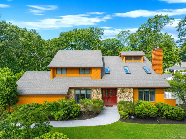 16 Oak Hills Drive, Rocky Point, NY 11778