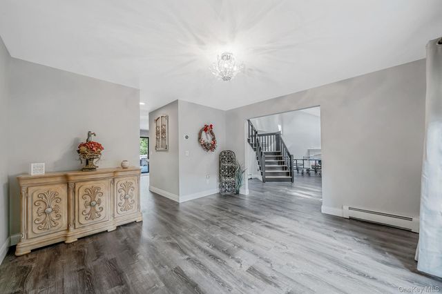 16 Oak Hills Drive, Rocky Point, NY 11778