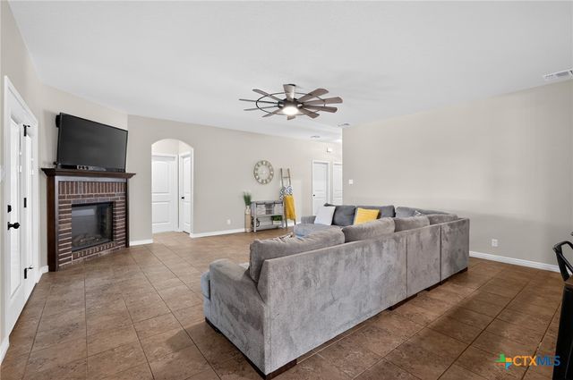 3906 Brookside Drive, Killeen, TX 76542