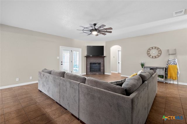 3906 Brookside Drive, Killeen, TX 76542