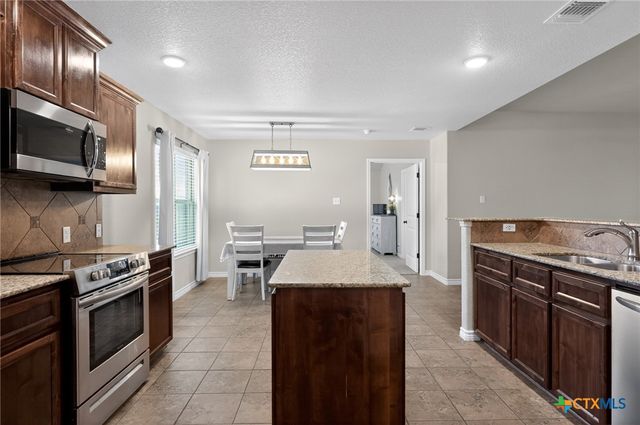 3906 Brookside Drive, Killeen, TX 76542