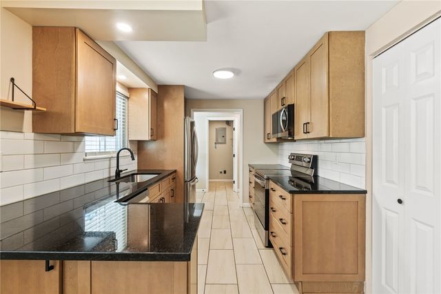 6515 Lemans Lane, Huber Heights, OH 45424