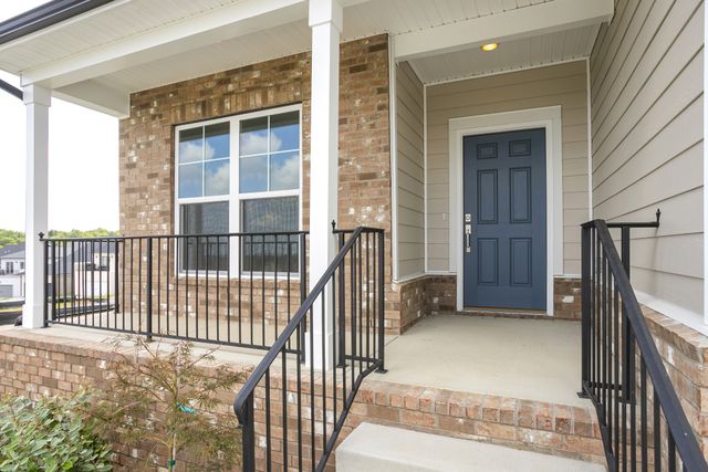 486 Jet Stream Dr, La Vergne, TN 37086