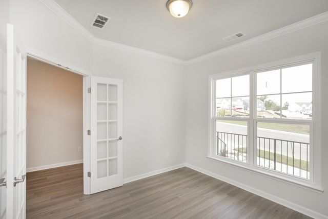 486 Jet Stream Dr, La Vergne, TN 37086