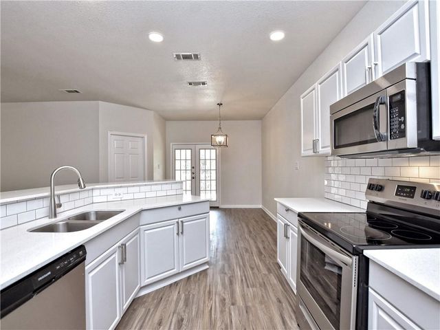21511 Pershing Ave A, Lago Vista, TX 78645
