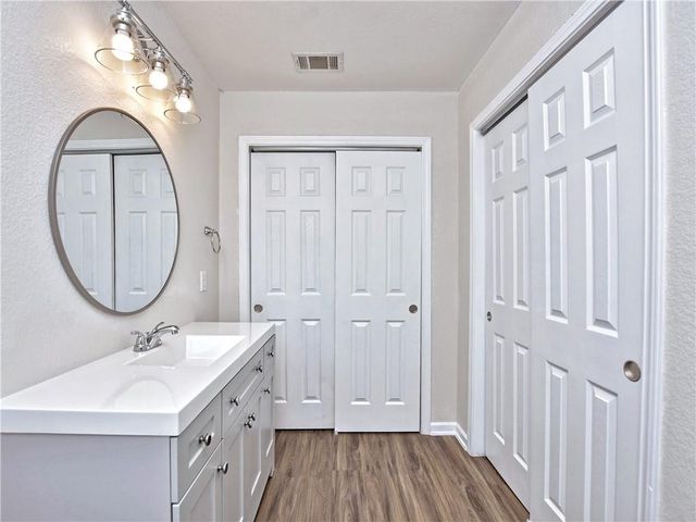 21511 Pershing Ave A, Lago Vista, TX 78645