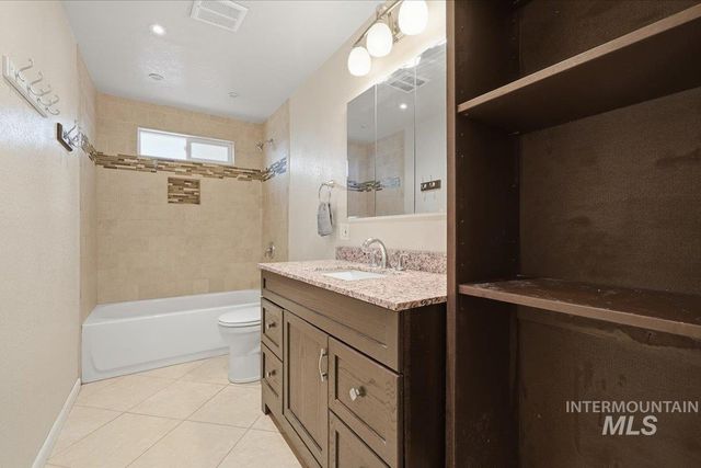 1360 W Targee St, Boise, ID 83706