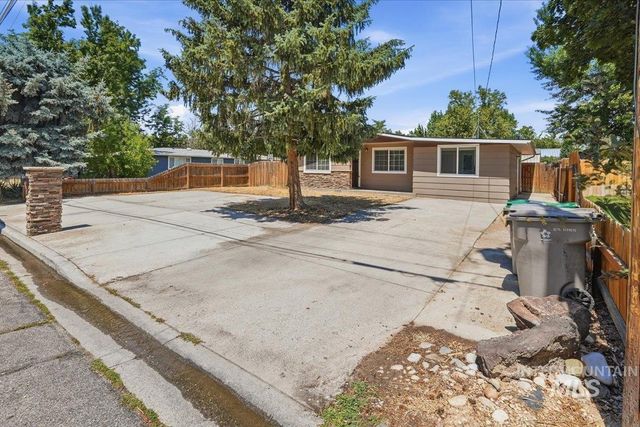 1360 W Targee St, Boise, ID 83706