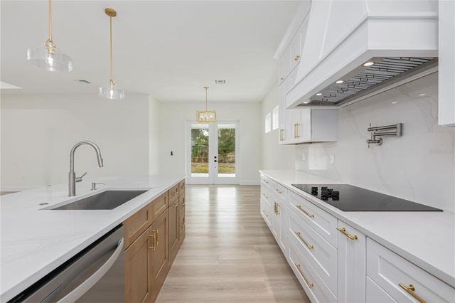 42845 HONEYSUCKLE STREET, Eustis, FL 32736