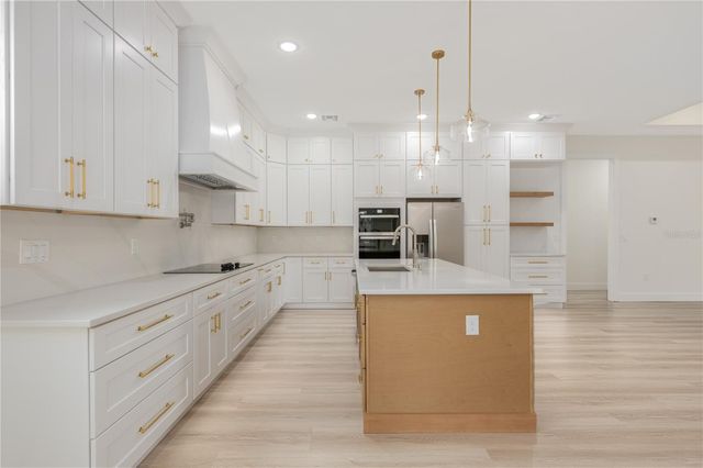 42845 HONEYSUCKLE STREET, Eustis, FL 32736