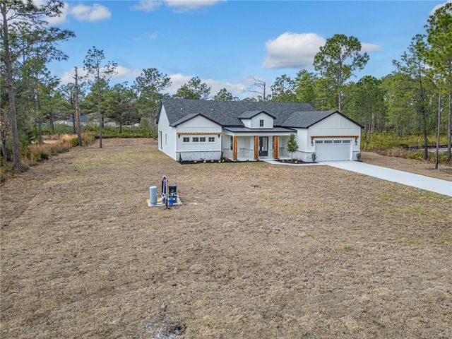 42845 HONEYSUCKLE STREET, Eustis, FL 32736