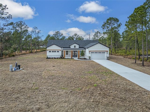 42845 HONEYSUCKLE STREET, Eustis, FL 32736