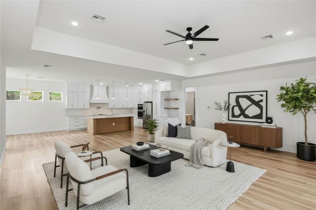 42845 HONEYSUCKLE STREET, Eustis, FL 32736