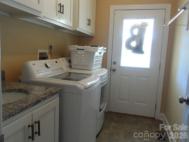 201 Harbor Ridge Drive, Connelly Springs, NC 28612