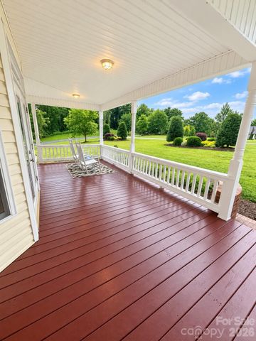 201 Harbor Ridge Drive, Connelly Springs, NC 28612